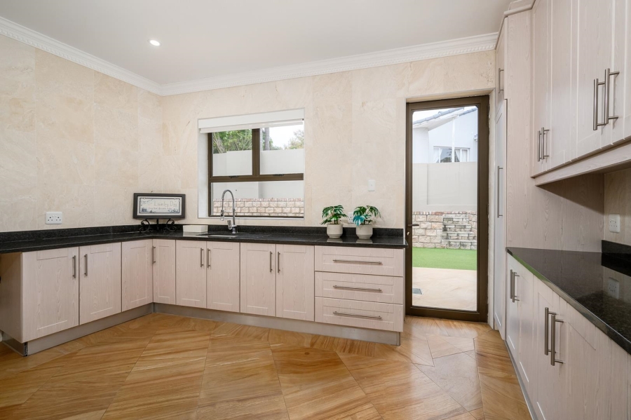 5 Bedroom Property for Sale in Mill Park Eastern Cape